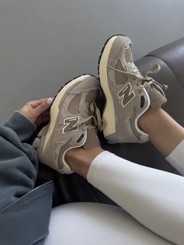 NEW BALANCE 2002r | BEIGE / BROWN premium (1)