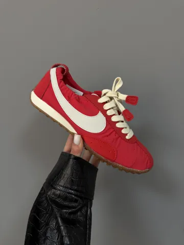 NIKE x JACQUEMUS | MOON SHOE RED (7)
